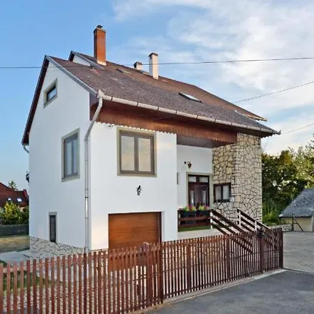 Blackbird Apartment Balatonfured